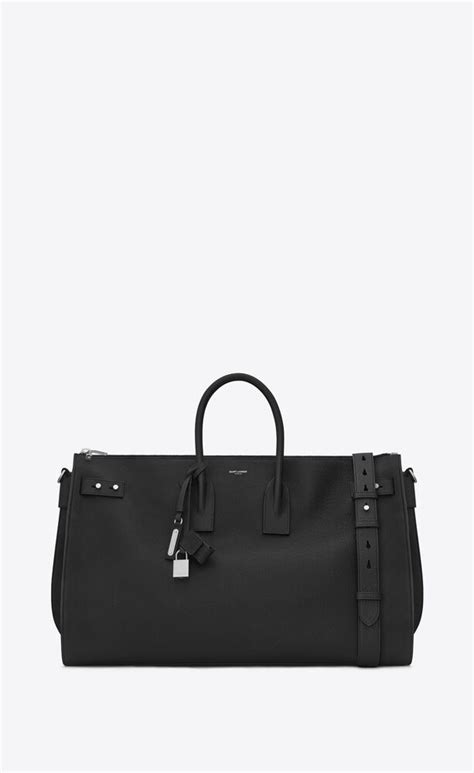 sac de jour 48h duffle bag in grained leather .